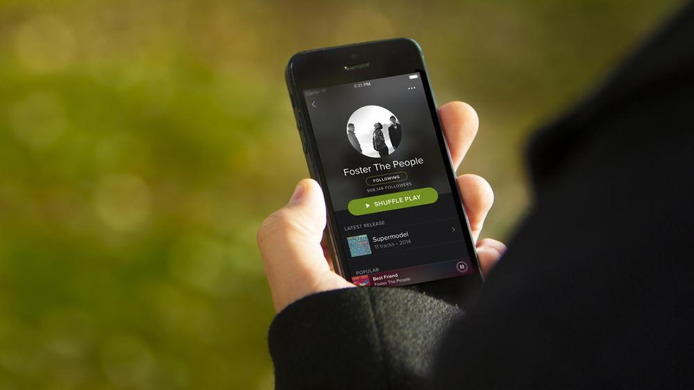 Apple-Music-vs-Spotify-2